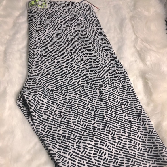 ChampionxMTV Shorts/Leggings💪🏼 - Picture 3 of 6